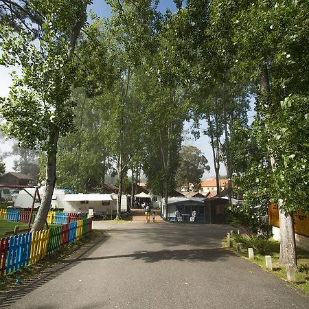 Camping Cachadelos Hotel Санксенсо Екстериор снимка
