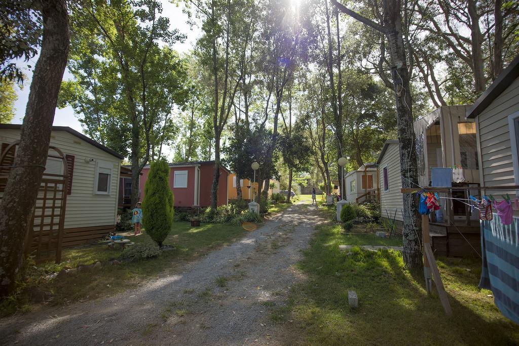 Camping Cachadelos Hotel Санксенсо Екстериор снимка