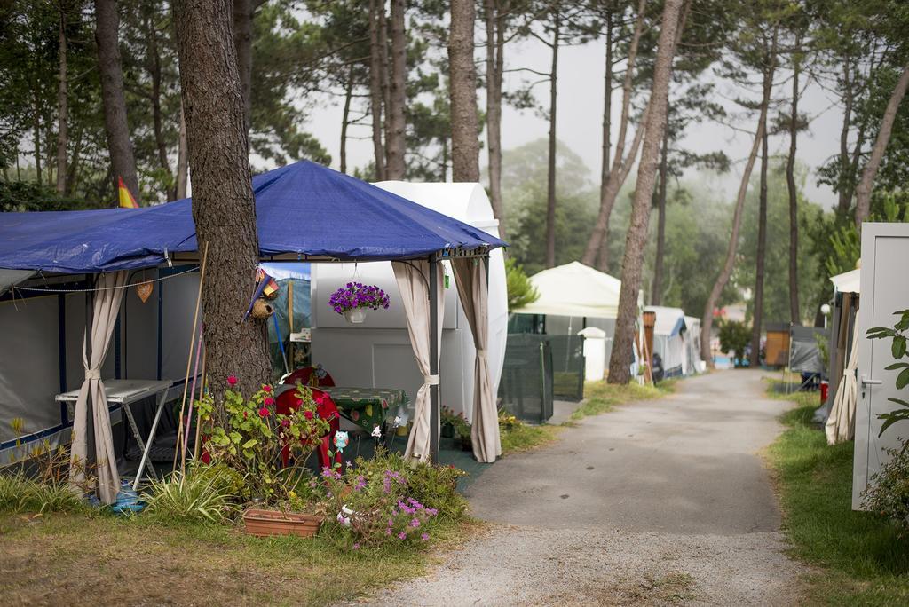 Camping Cachadelos Hotel Санксенсо Екстериор снимка