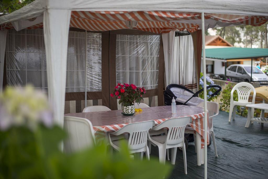 Camping Cachadelos Hotel Санксенсо Екстериор снимка