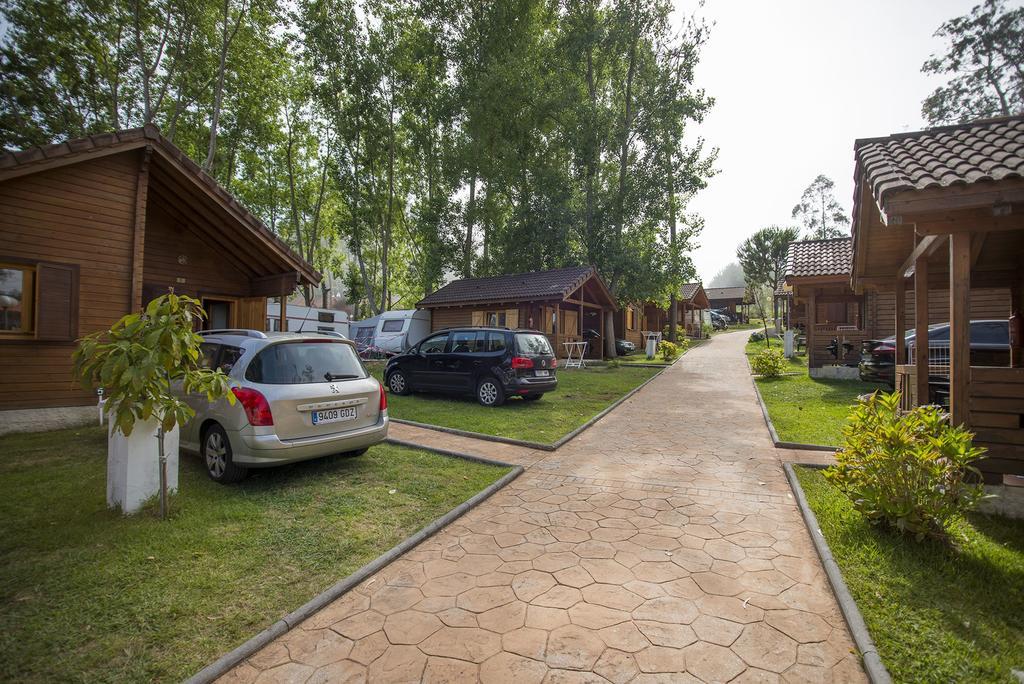 Camping Cachadelos Hotel Санксенсо Екстериор снимка